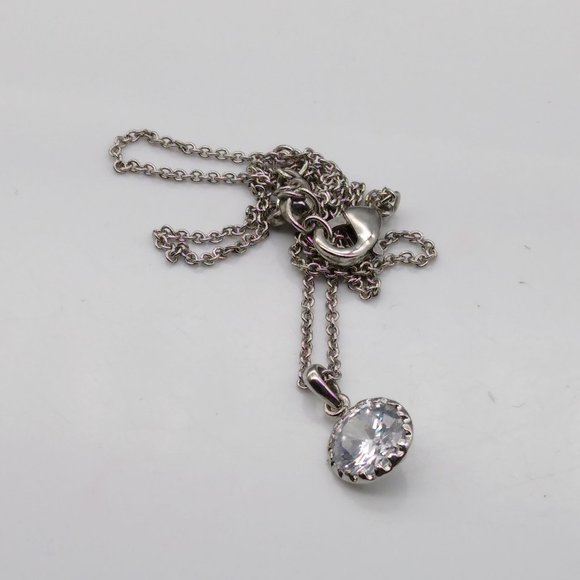 Vintage CZ Solitaire Bezel Set Pendant Necklace on Delicate Silver Tone Chain - Picture 2 of 4